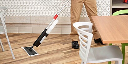 Cây lau sàn 3M đang được sử dụng
