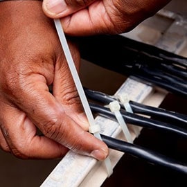 Thực tế cáp nối siết các cuộn dây điện
