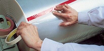 Băng keo Hai mặt 3M 415/9420 cho ứng dụng nối cuộn đứng yên và ứng dụng nối cuộn khác
