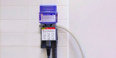 3m twist ’n fill system accurately dilutes and dispenses virtually any cleaning solution, ensuring the sustainability of your cleaning chemicals storage 
