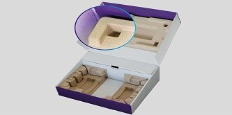 Một hộp bìa giấy màu tím và trắng đang mở nắp, cả hai mặt của hộp được lót chất liệu sợi đúc. Mặt trên của hộp được làm nổi bật và cận cảnh để thể hiện mối kết dính.
