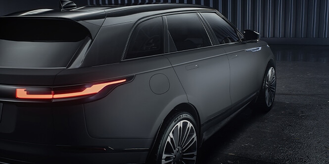 Phim đổi màu bảo vệ sơn xe màu xám đậm trên xe ô tô
