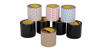 Các loại băng keo xốp, chẳng hạn như Băng keo 3M VHB, giúp tăng độ bền cho thiết bị.
