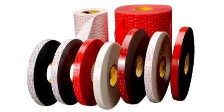 Ảnh nhóm sản phẩm hiển thị các cuộn băng keo cường lực 3M™ VHB™ với kích thước khác nhau.
