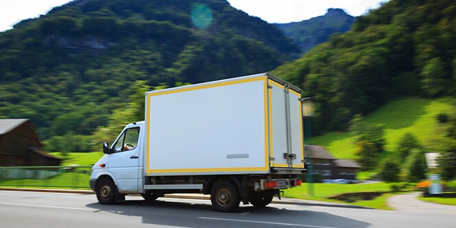 hình ảnh phương tiện sử dụng băng keo phản quang 3M

