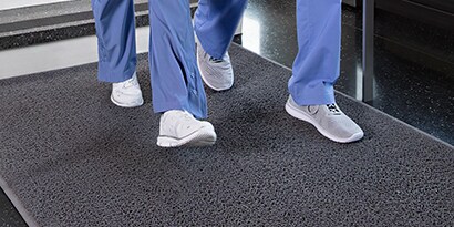 image of 3M safety floor mats